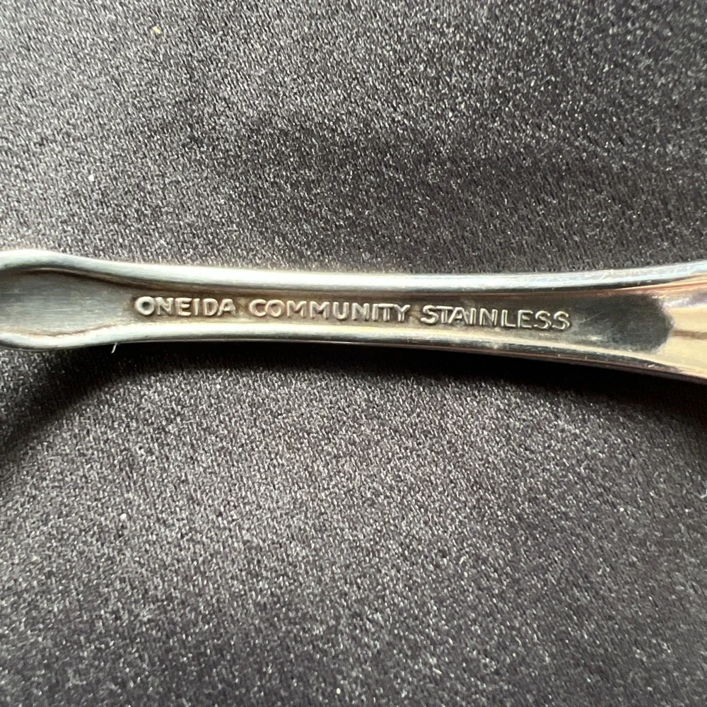 Oneida Plantation  Soup Spoon Flatware -Community Stainless Silverware - Vintage